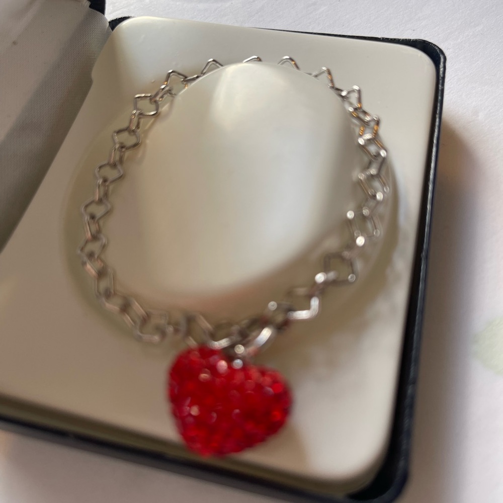 Seraphina Silver plated bracelet with red. ♥️ heart - Picture 5 of 6